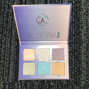 Anastasia Beverly Hills Aurora Glow kit